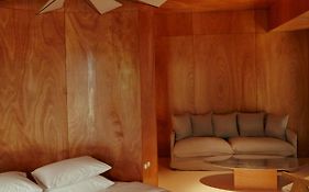 Rooms Hotel
